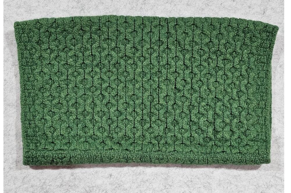 Aran Sweater Market 100% Pure New Wool Neck Warmer Snood Scarf Honeycomb Green s